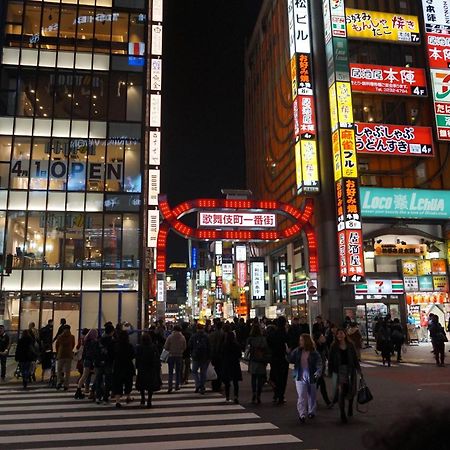新宿歌舞伎町東新宿站3分钟，徒步伊势丹4分钟免费wi-Fi！ Tokyo Exterior photo